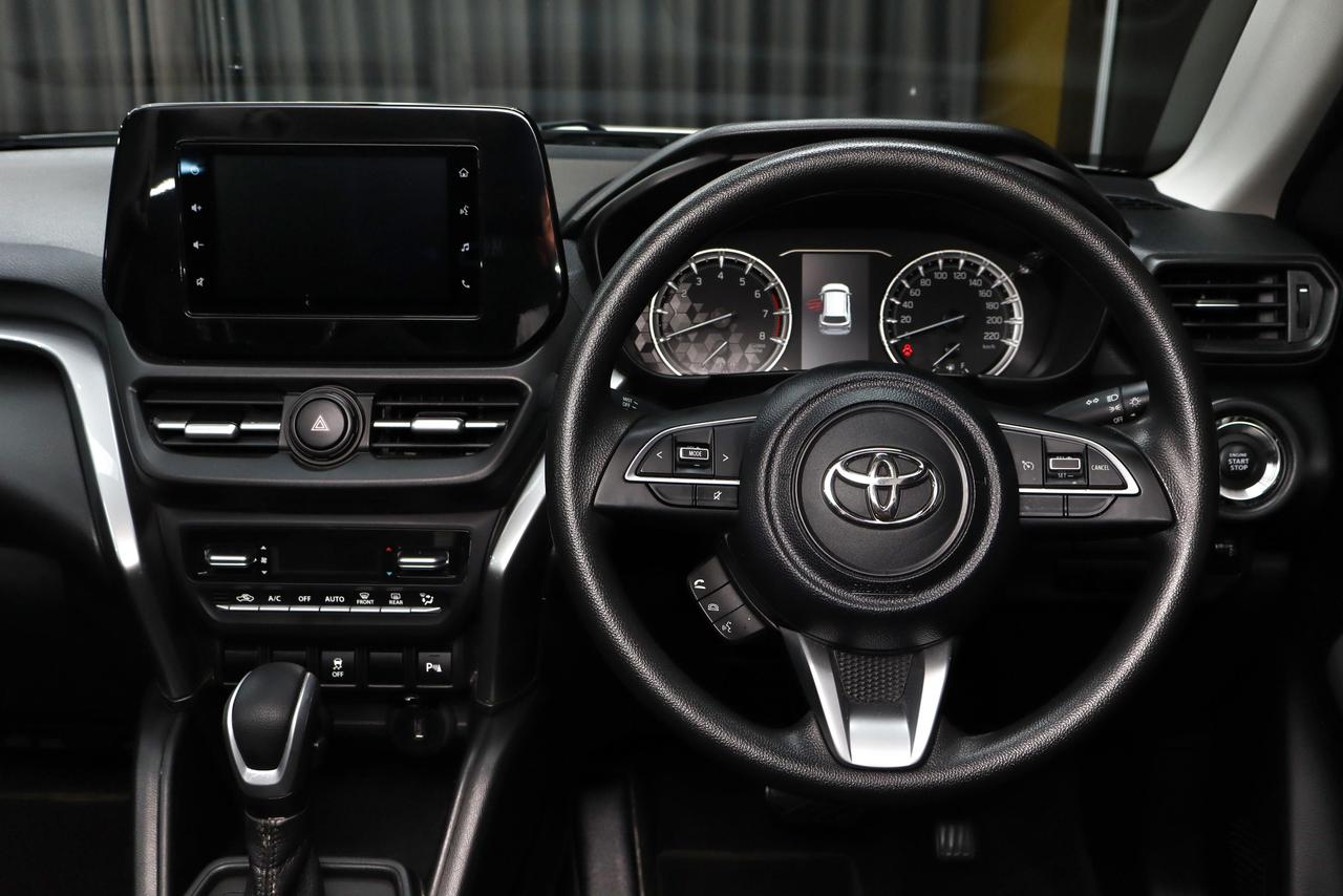 2025 Toyota Urban Cruiser 1.5 XR Auto – Robsmail Motors CC
