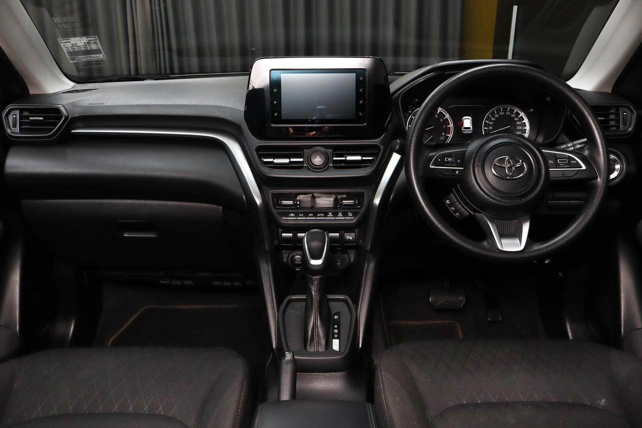 2025 Toyota Urban Cruiser 1.5 XR Auto – Robsmail Motors CC