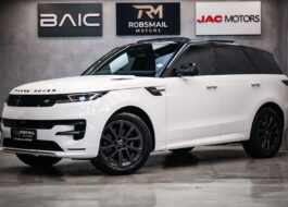 https://img.autotrader.co.za/48247696