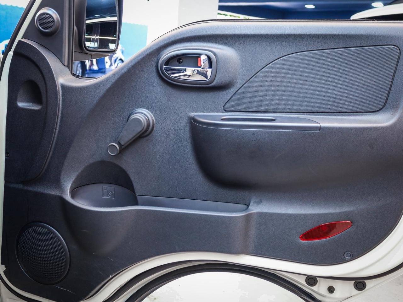 https://img.autotrader.co.za/47933911