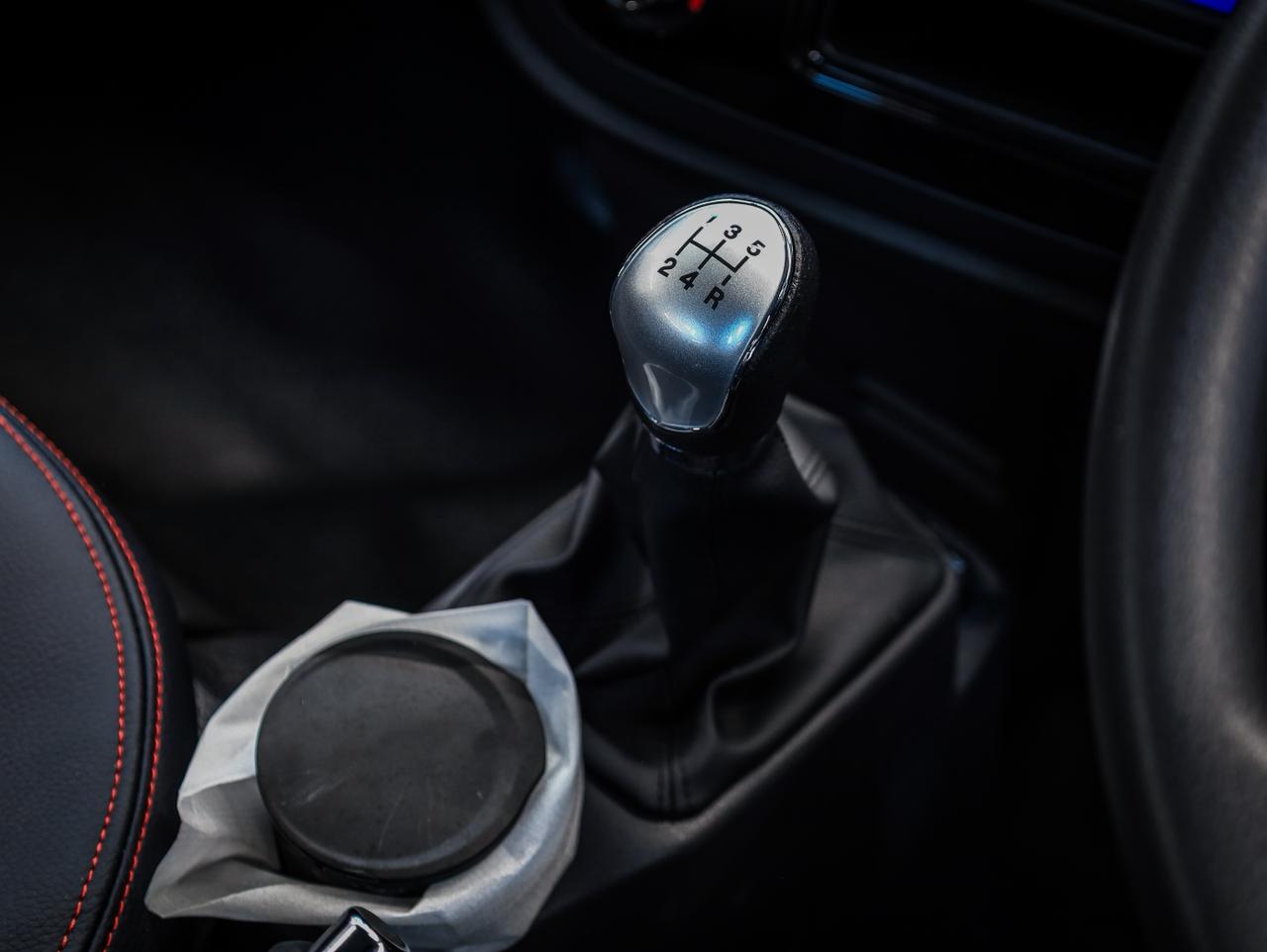 https://img.autotrader.co.za/47933928