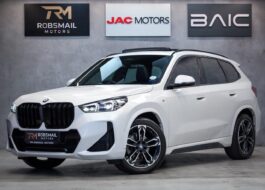 https://img.autotrader.co.za/48952382