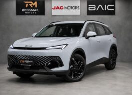 https://img.autotrader.co.za/49347177