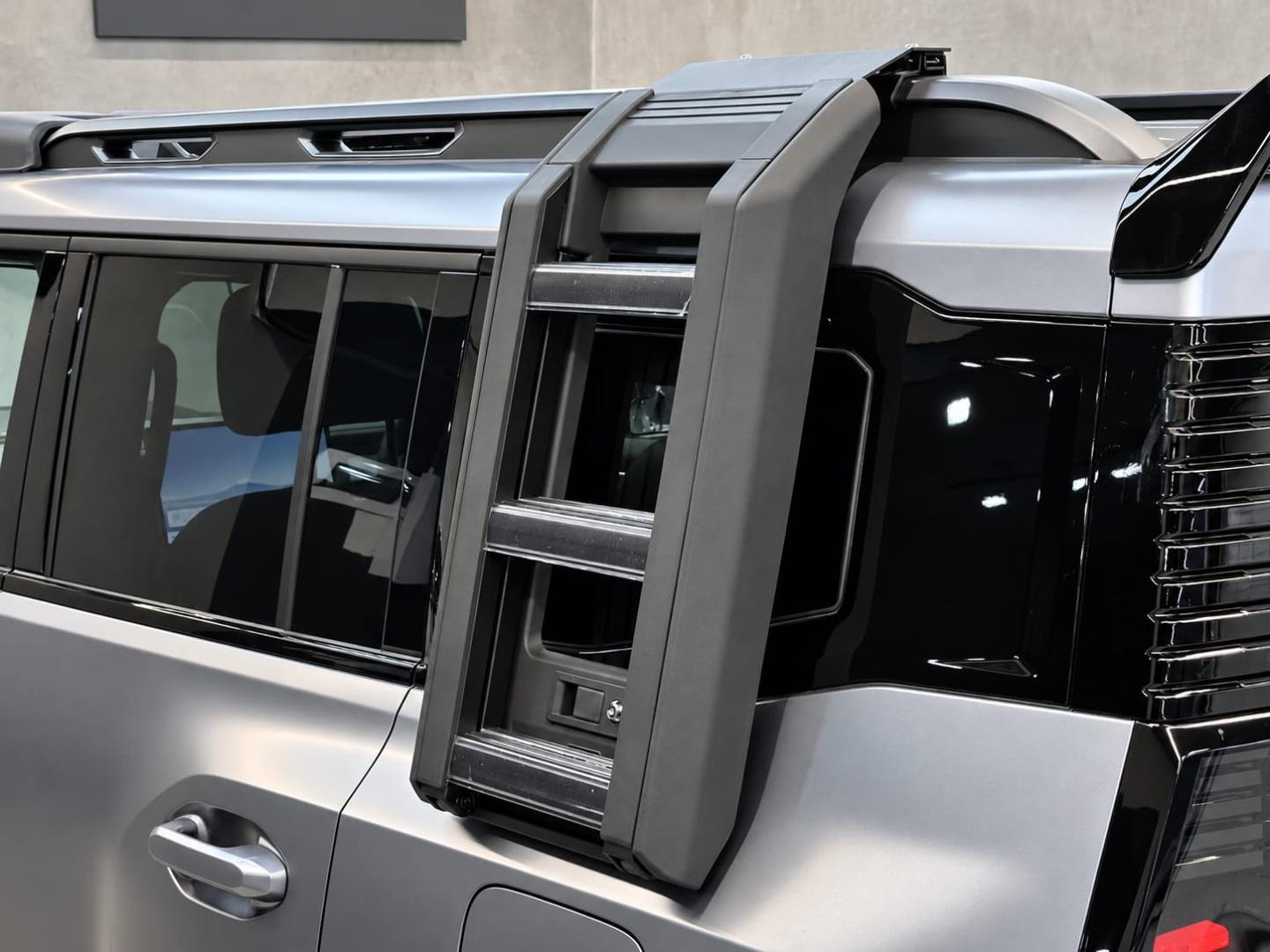 https://img.autotrader.co.za/50252577
