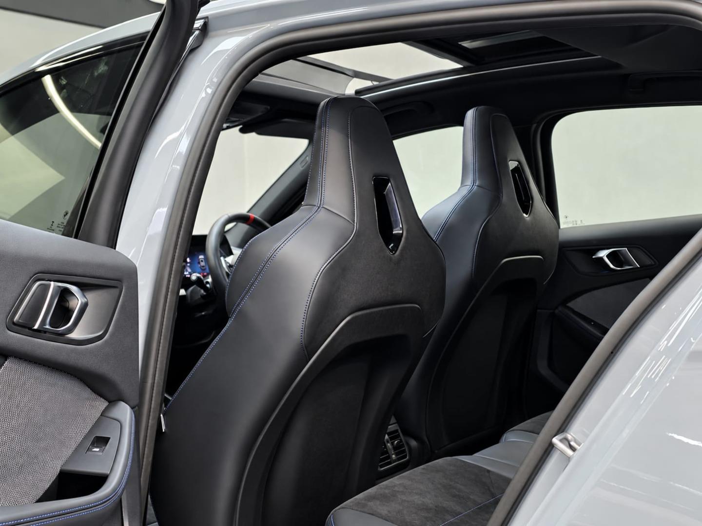 https://img.autotrader.co.za/50491571