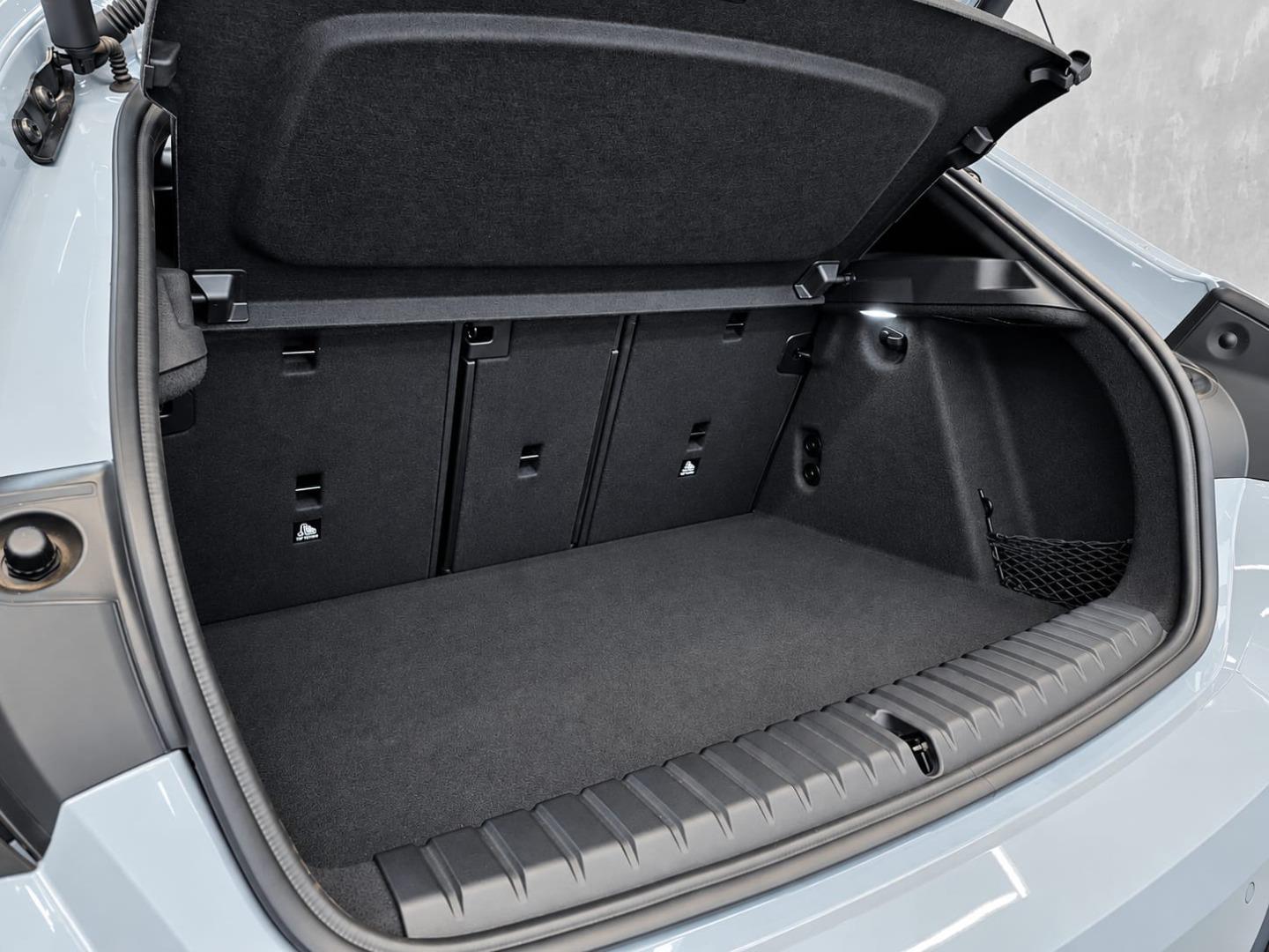 https://img.autotrader.co.za/50491616